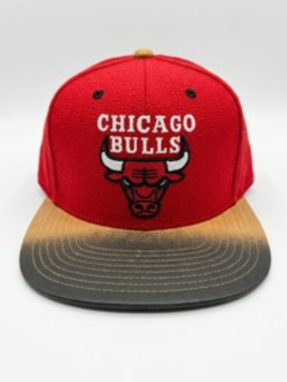 Mitchell & Ness red and black Chicago Bulls trucker cap
